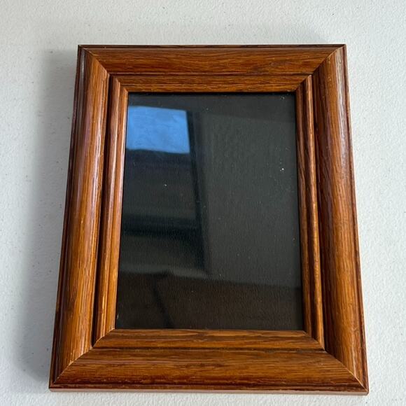 Vintage Dark Wood Grain Picture Frame Fits 4.5 x 6.5 Photos - Picture 1 of 8